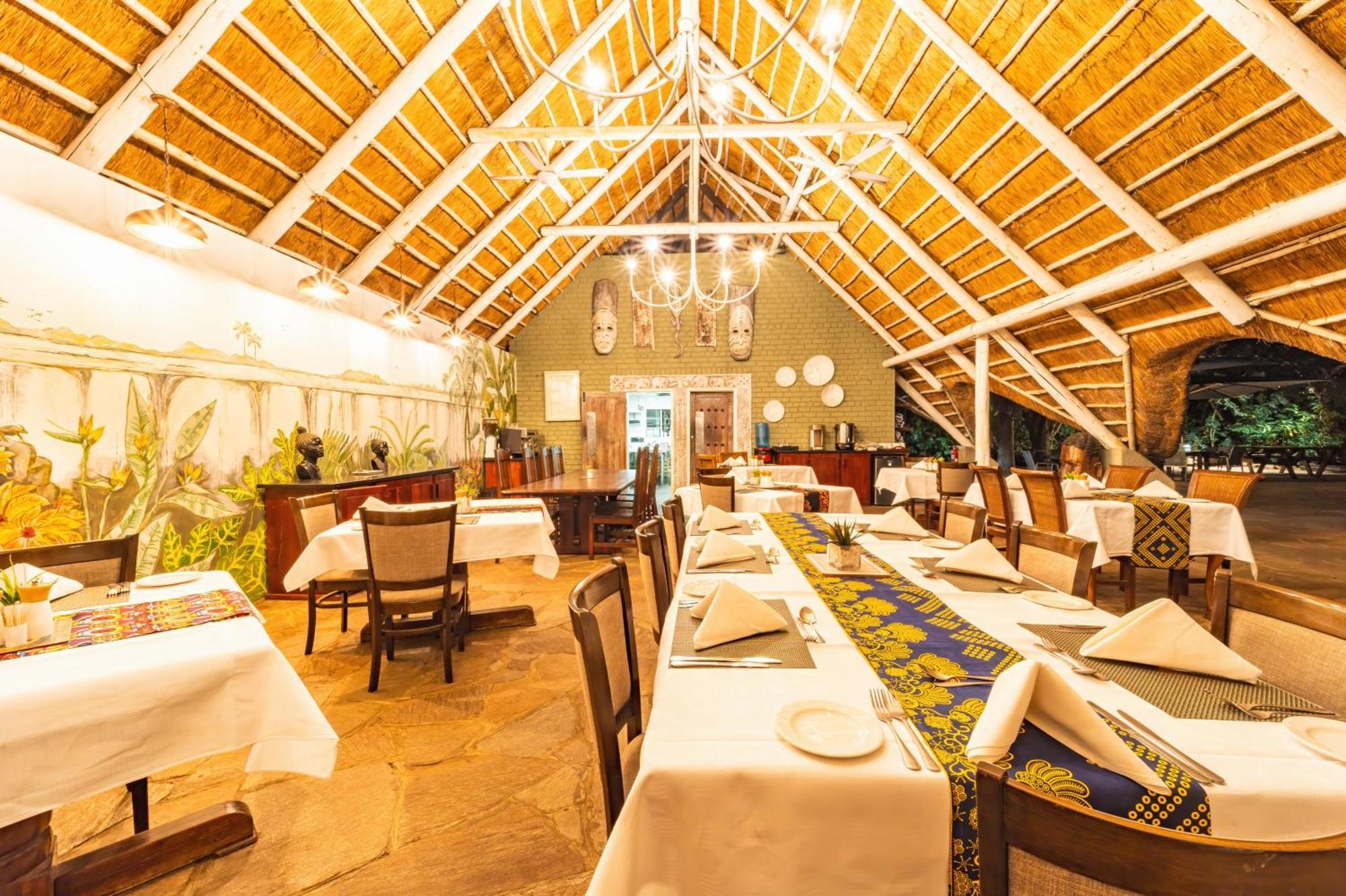 Bayete Guest Lodge Victoria Falls Ngoại thất bức ảnh