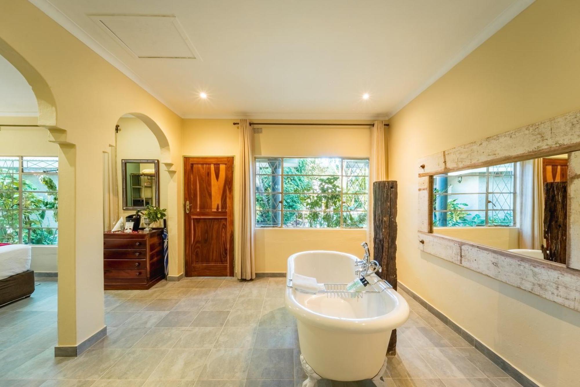 Bayete Guest Lodge Victoria Falls Ngoại thất bức ảnh