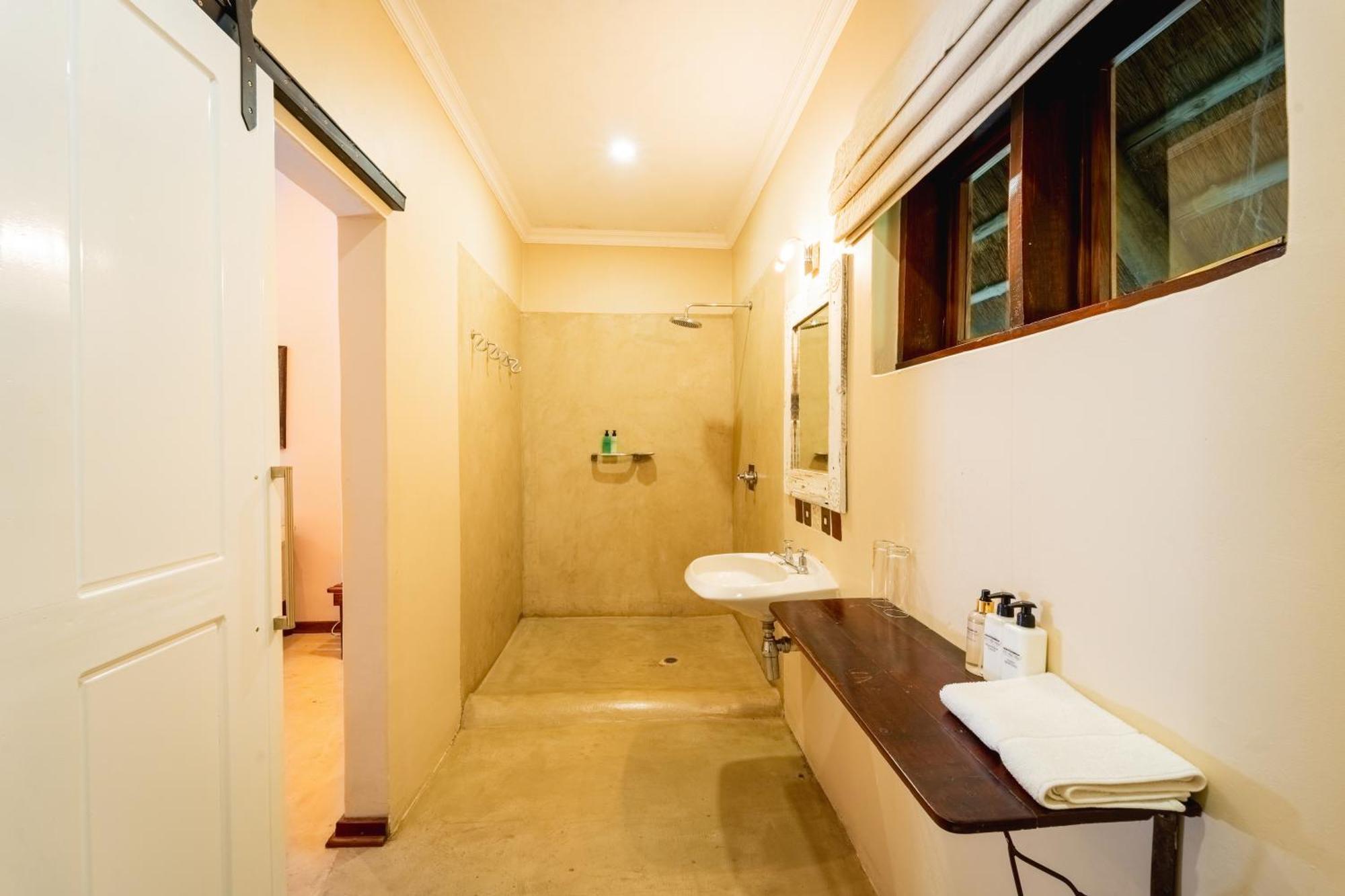 Bayete Guest Lodge Victoria Falls Ngoại thất bức ảnh
